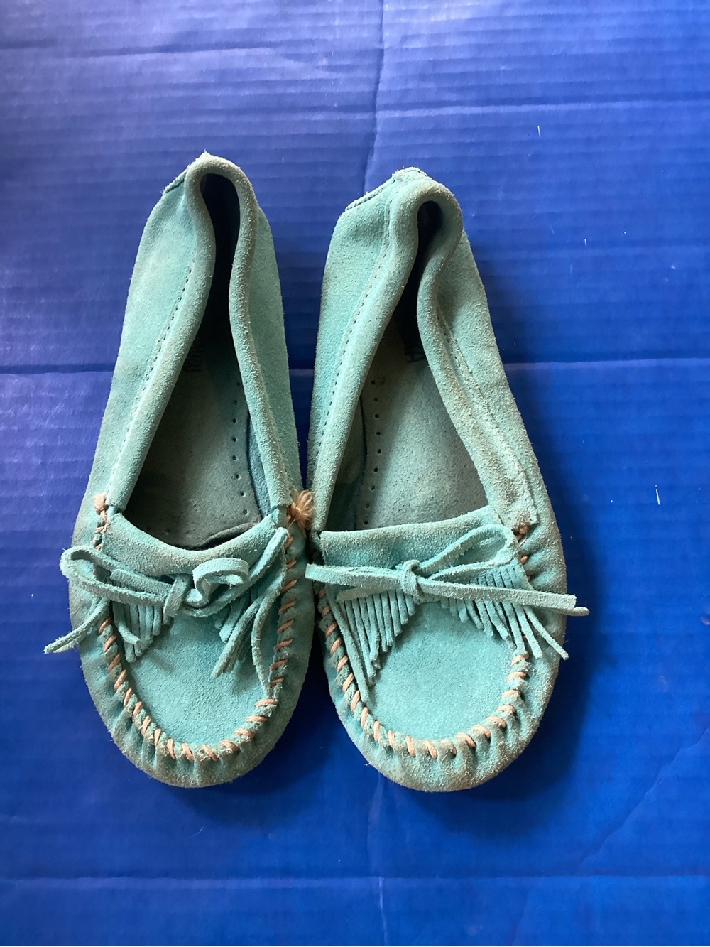 Minnetonka Teal Suede Moccasins with Fringe and Bow, size 8